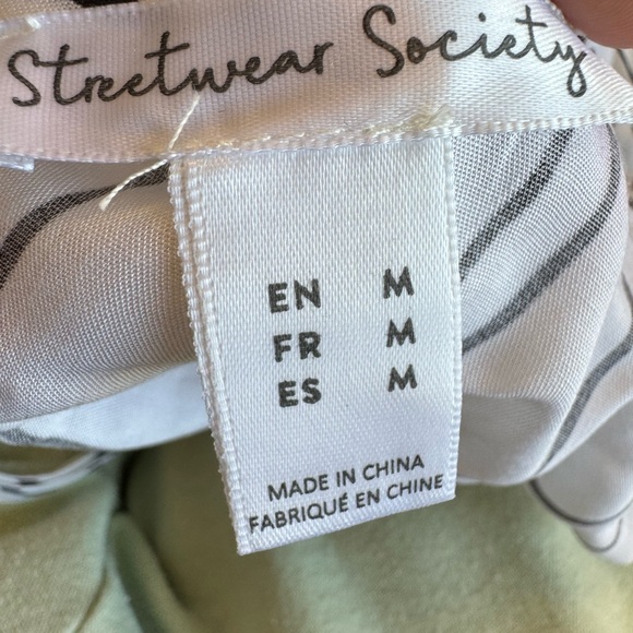 Jumpsuit white and black. Size medium. - Picture 3 of 4